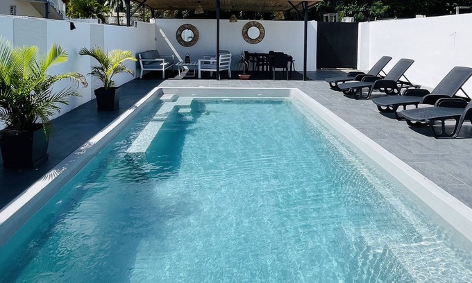 Manapany-les-Bains Ski Chalet | Maisonnettes de Qualité au le Sud Sauvage Proche du Bassin de Manapany les Bains