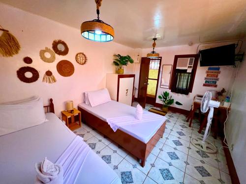 Coron Town Proper House | Maliag Studio Type Room for Rent