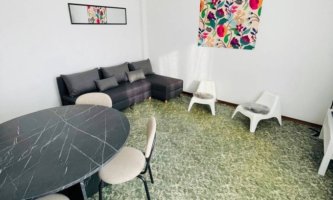 Schio Apartment | Mamisà Schio center, Apartment with private parking