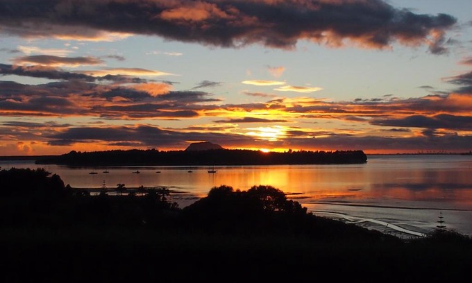 Omokoroa Apartment | Mangawhai Bay B&B