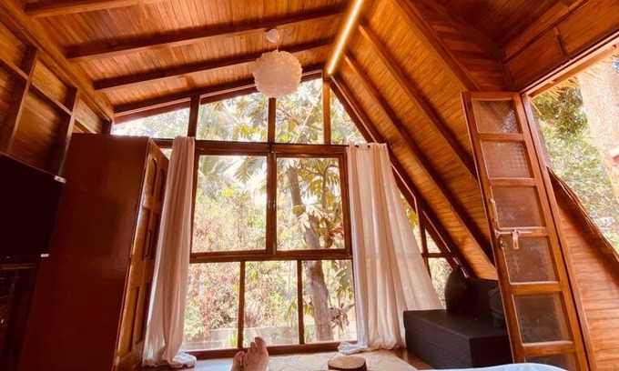 Varchi Ali House | Mangifera TreeHouse-Elixir beach farm-Jacuzzi-cozy