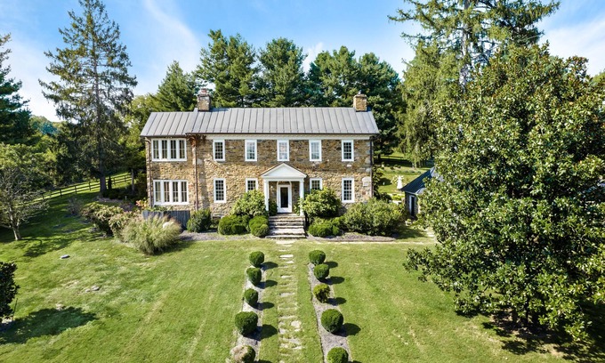 Blue Ridge House | Manor House at Tranquility Farm