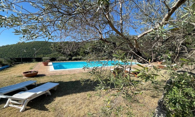 Baiano Apartment | Manor house in Umbria with pool - sleeps 8