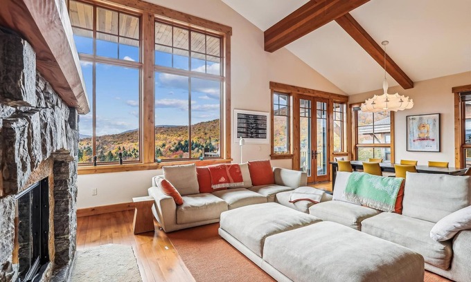 Stowe Area House | Mansfield Mountain Retreat: 4 br ski-in/ski-out, fireplace, free ski shuttle, a/c, decks!