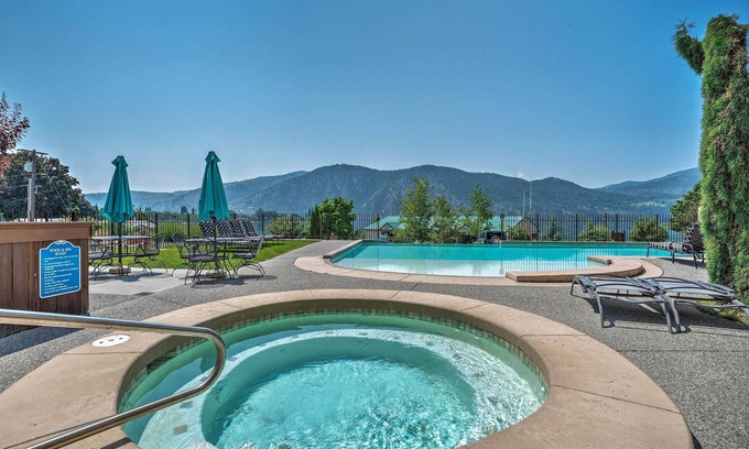 Wapato Point Condo | Manson Condo w/Pool Access - Near Marina and Town