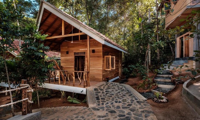 Hikkaduwa Cabin | Manthally Cabanas