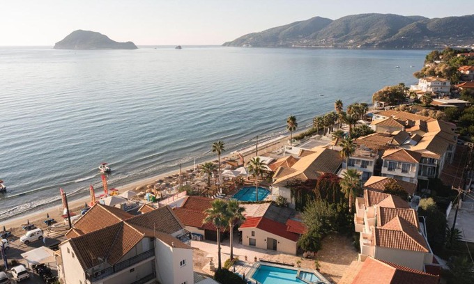 Agios Sostis Apartment | Manthos Beachfront Apartments