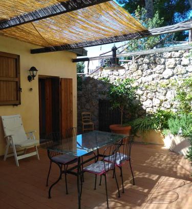 Cala Piccola House | Maremonti Consorzio di Calapiccola con piscina e spiaggia