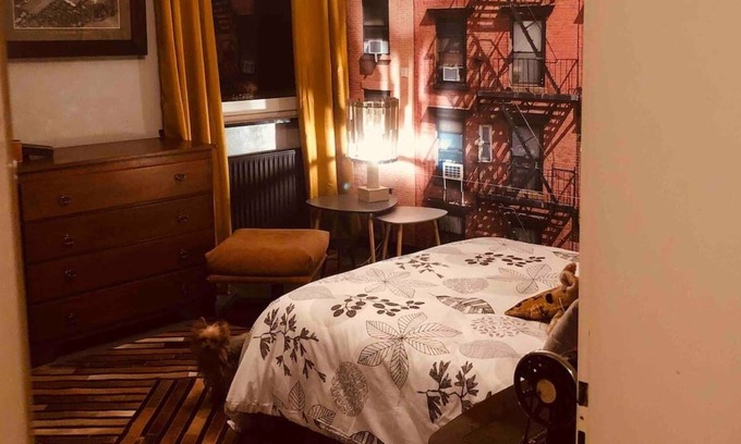 Valmont House | Marie's Industry - Like at the Station