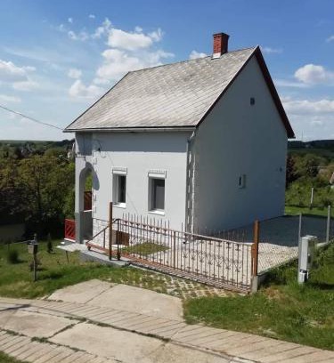 Igal House | Marvel-Nyaraló