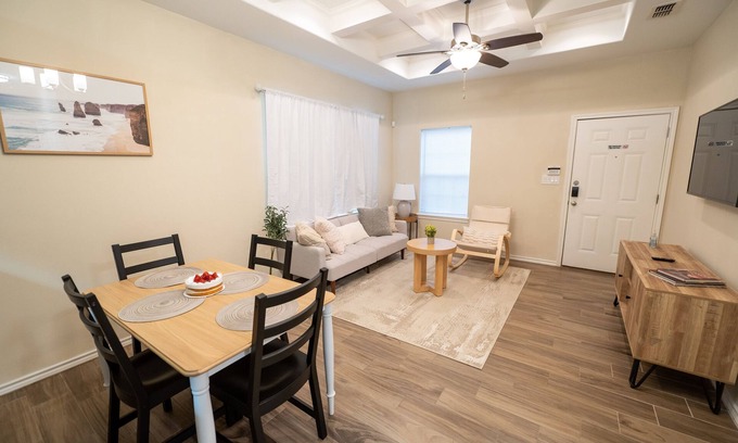 Edinburg House | Marvelous Pet Friendly Comfortable Townhome with Private Terrace!