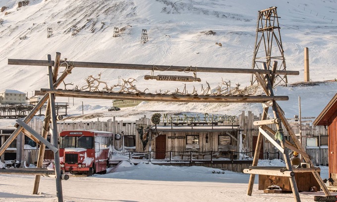 Longyearbyen Hotel | Mary-Ann's Polarrigg