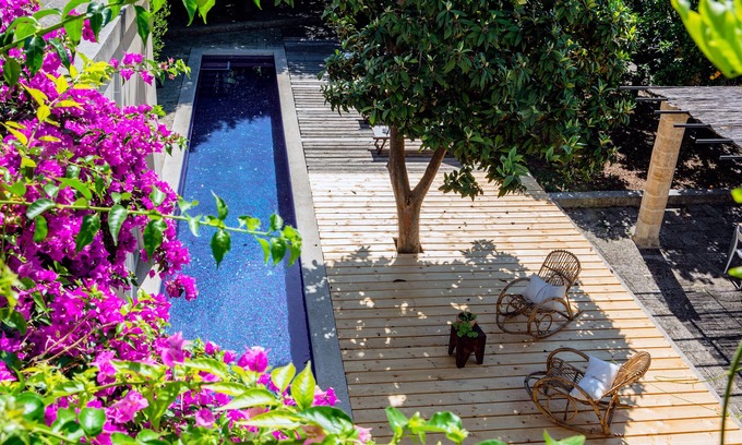 Muro Leccese Villa | Masseria ideal for families and groups with a pool and garden near Otranto