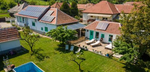 Tard Apartment | matyóróza vendégház