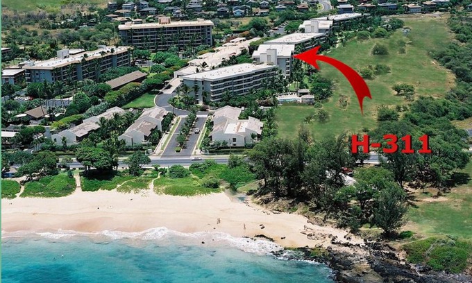 Kihei Apartment | Maui Banyan H311 1BD 2BA 3 min walk to the beach in the Heart of South Kihei!