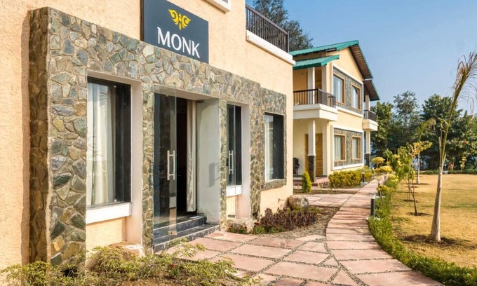 Garjia Hotel | MAULIK RETREAT