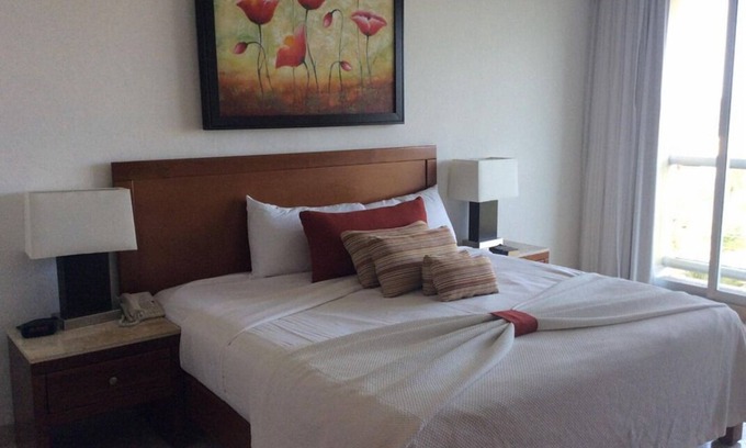 Villa Marina Apartment | Mayan Palace Mazatlán