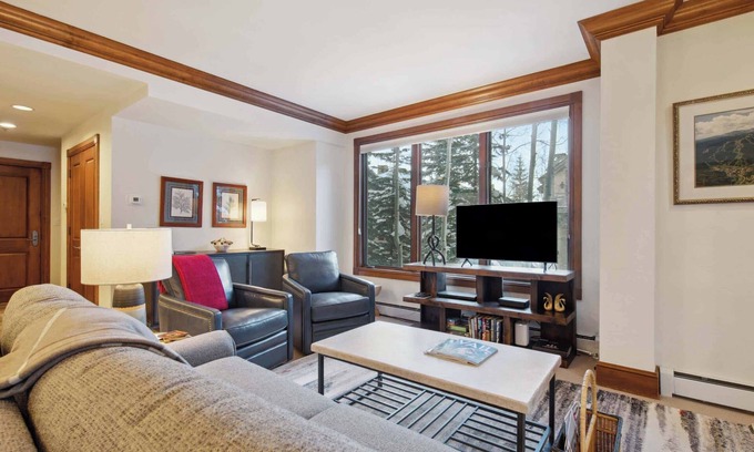 Highlands Townhomes Condo | McCoy Peak 102 - 1 Bedroom Residence