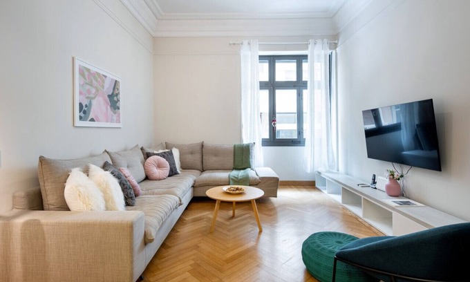 Kolonaki Apartment | Meadows - Luxury 3-Bedroom Apartment in Athens