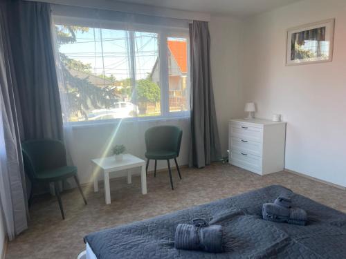 Vecses Apartment | Mediterran Garden