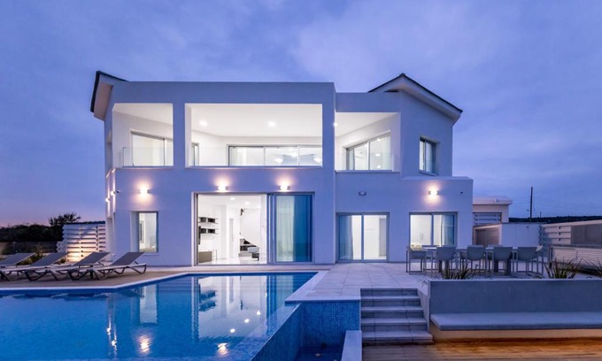 Agios Theodoros Villa | Mediterranean Dream Beachfront Villa