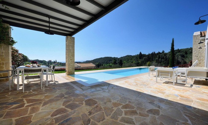 Kavvadades Villa | Mega Lithari Villas Corfu