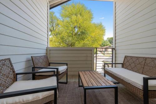 MLK House | Mega Lux Combined Unit - Up to 36 Guests