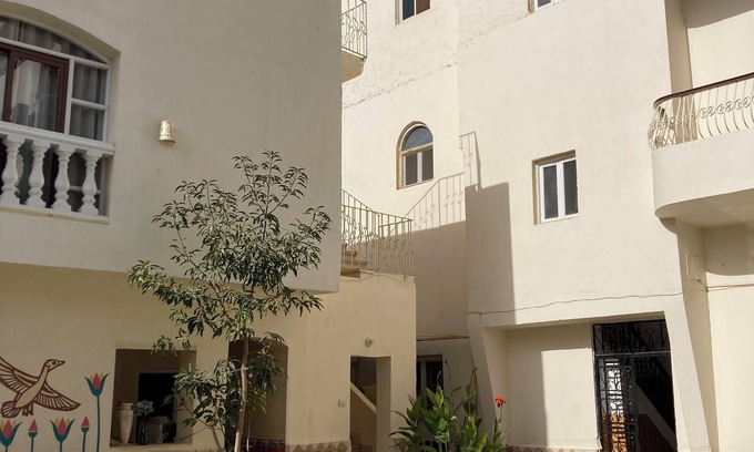 Luxor Apartment | Memnon Appts: spacious, clean 2-bedroom apartment near Nile - pool, roof terrace