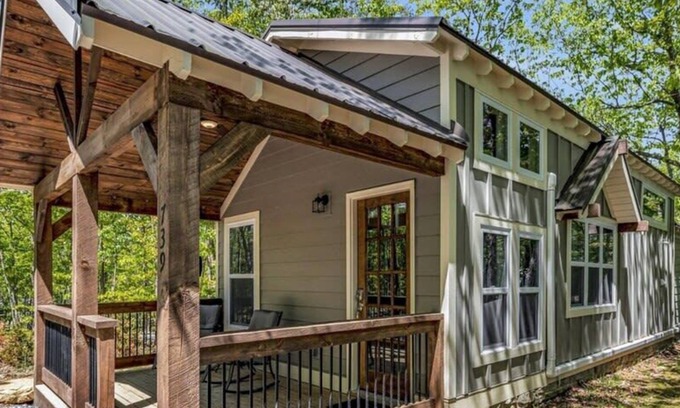 Menlo House | Menlo GA Tiny Home Experience!