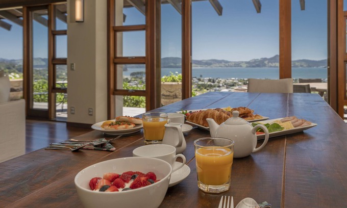 Cooks Beach Bed & Breakfast | Mercury Ridge