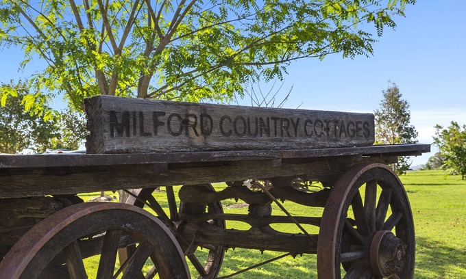 Milford Cottage | Milford Country Cottages (Bottletree Cottage)