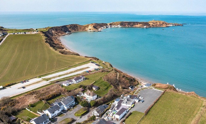 Garn Fadryn Cottage | Min y Traeth (By the Beach)