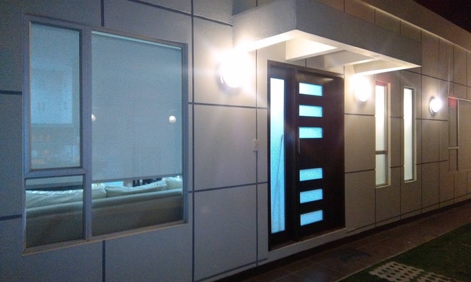 Macrodistrito Sur Apartment | Minimalist Apartment