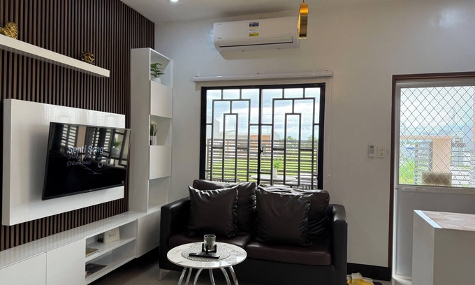 General Santos House | Minimalist 2-bedroom house in General Santos City with WiFi, AC