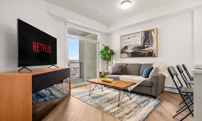 Springbank Hill Apartment | Minimum 6 Months » Fully Equipped Kitchen » AC