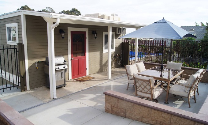 Sherman Heights Cottage | Mins. to DT, Zoo, Conv Ctr, Beaches, Balboa Park, Airport. Families welcome!