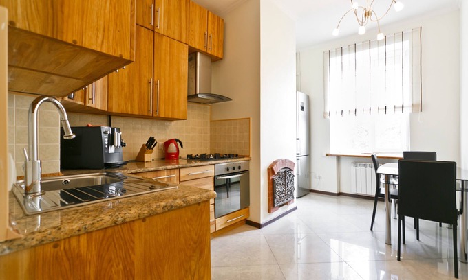 Minsk City Centre Apartment | MinskLux Apartment 2 bedroom Nezavisimosti 12