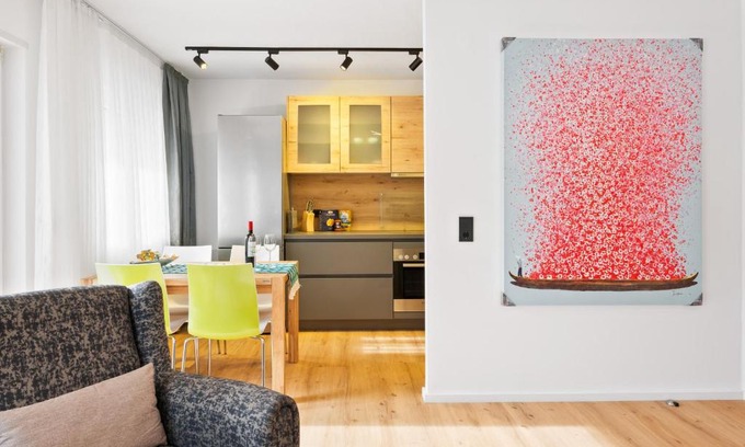 Ludwigshafen Apartment | Minty Lounge