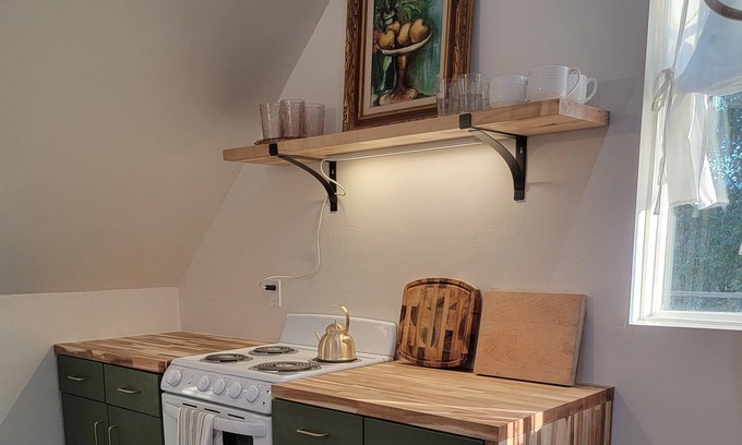 Eagle Apartment | Minutes to Outdoor activities