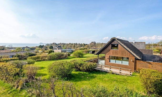 Skødshoved Strand House | "Minza" - 150m from the sea by Interhome