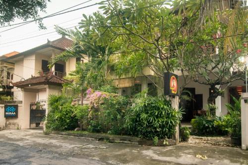 Gatot Subroto House | Miraa Guest House & Resto