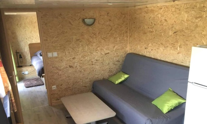 Saint-Georges-sur-Allier House | mobile home on the farm