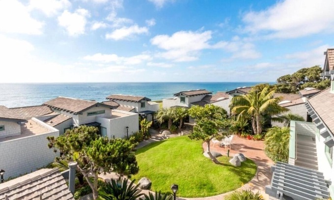 Del Mar Condo | Modern 1BR Unit with Hot Tub Wave Crest at Del Mar