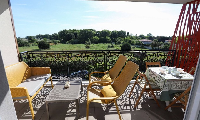 Saint-Cyprien Apartment | Modern and bright apartment 5 minutes from the beaches