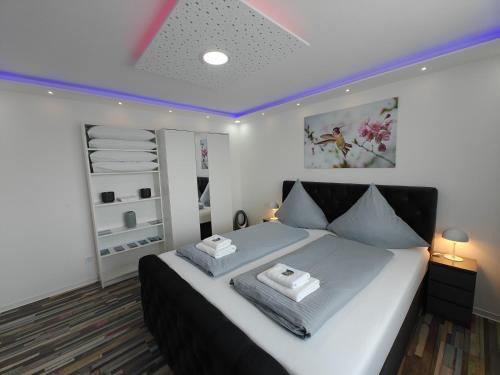 Neuburg Apartment | Modern Apartments Neuburg US - NEU - 2 Zimmer, Komfort, Top Ausgestattet, Smart TV, Wi-Fi