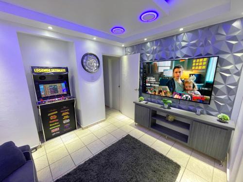 3ra Seccion Apartment | Modern Apartment in Levittown near Beach & Boulevard