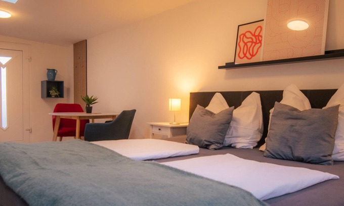 Niebuell Apartment | Modern apartment in Niebüll with Smart TV & WLAN