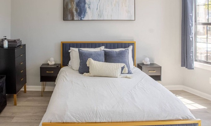 Black Rock Historic District Apartment | Modern Apartment in Black Rock