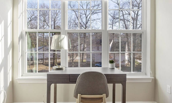 Midlothian Apartment | Modern Apartment in Prime Location (ID1264X851)