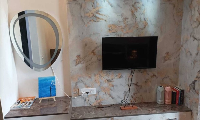 Jaypee Greens Apartment | "Modern Apartment Near Expo Mart & Knowledge Park, Greater Noida